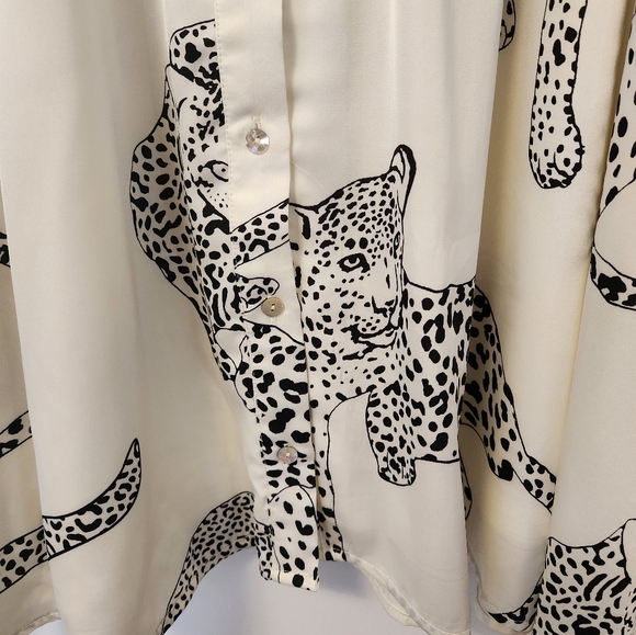 Entro satin cheetah dress with pockets, size M - Picture 5 of 6